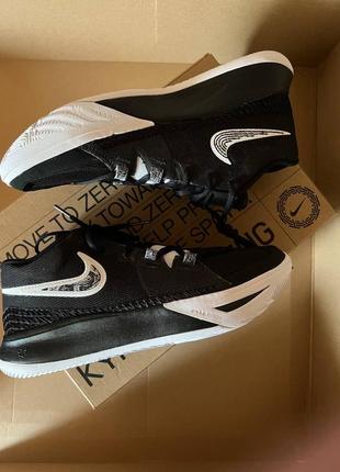 Мужские кроссовки original nike kyrie flytrap