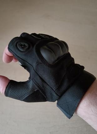 Тактичні рукавички без пальців для самооборони та самозахист "2 фото