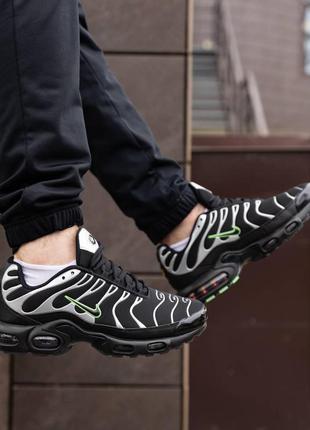 Мужские кроссовки в стиле nike air max plus tn black silver green