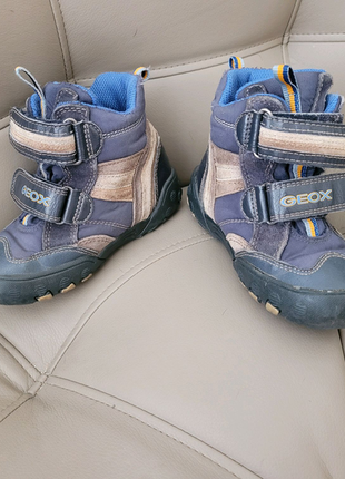 Взуття, від кросівок до термо сапогів3 фото
