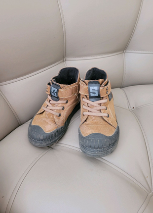 Взуття, від кросівок до термо сапогів7 фото