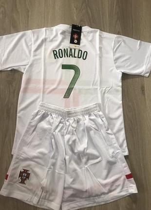 Футбольная форма португалия роналдо