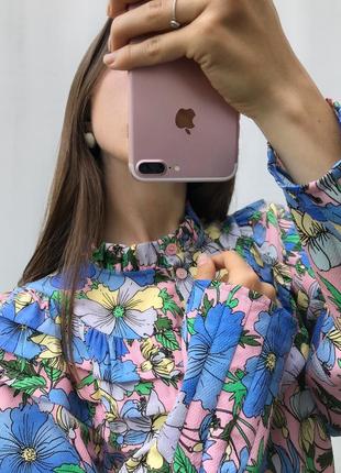 Розовая цветочная блуза topshop с рюшами2 фото