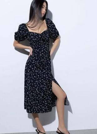 Фирменное вискозное платье макси миди с разрезом и открытой спинкой размер л бренд hollister в цветочный принт