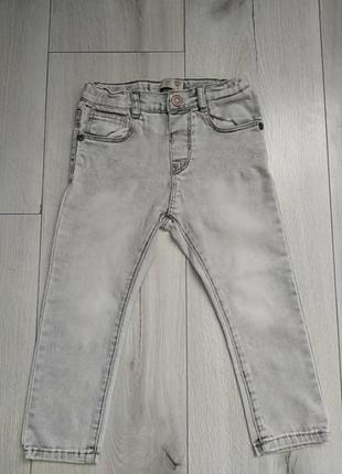 Джинси чіноси від zara 92m