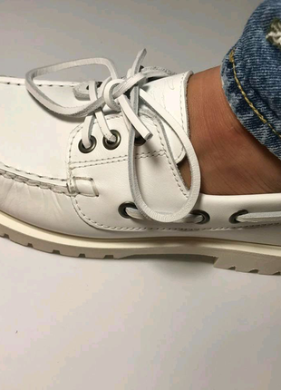Продам нові фірмові лофери lacoste