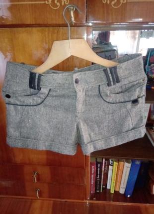 Шорти демосизонні