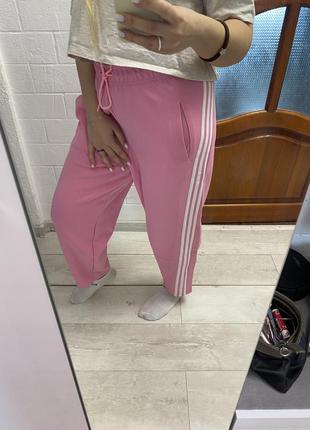 Розовые женские спортивные штаны adidas4 фото