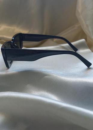 Модні сонцезахисні окуляри чорні окуляри очки 70344 фото