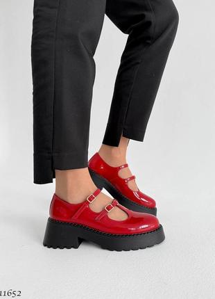 Красные кожаные туфли1 фото