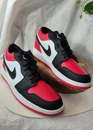 Nike air jordan low1 фото