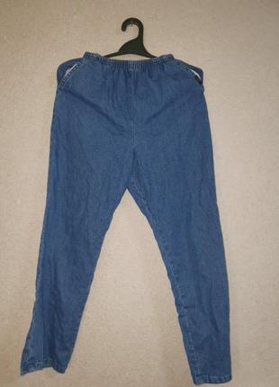 Прямые джинсы на резинке1 фото