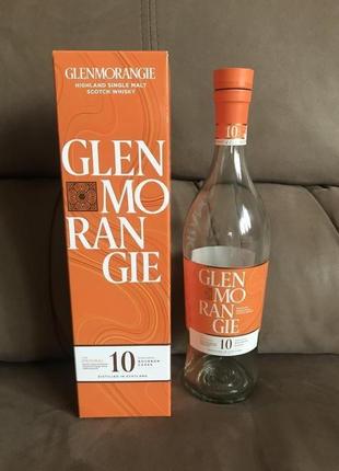 Пустая бутылка и коробка glenmorangie