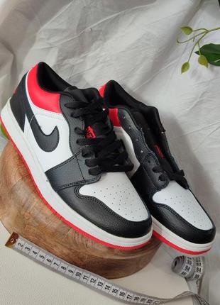 Nike air jordan low