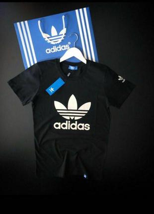 Футболка adidas