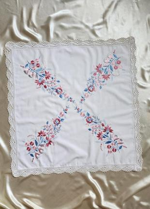 Скатерть-наперон