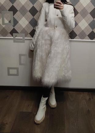 Пальто с мехом ламы пальто gepur с мехом ламы белое пальто gepur с мехом ламы4 фото