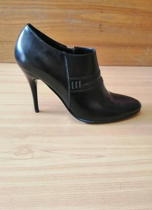 Батильоны черные кожанные, шпилька 10см,  р. 39, 40