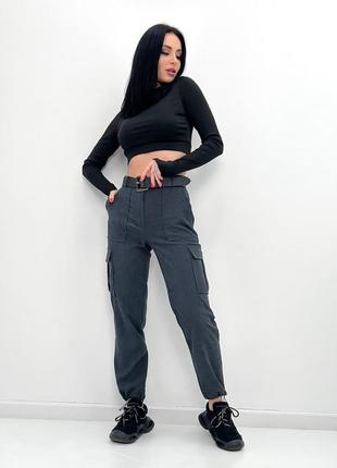 Стильні універсальні жіночі штани на затяжках знизу вельветові жіночі штани карго штани-карго вельветові карго демісезонні штани на манжетах2 фото
