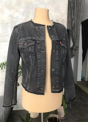 Джинсова куртка levis