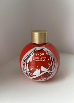 Avon пена для ванны с ароматом клубники и сливок, 250мл.