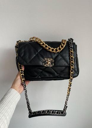 Розкішна чорна брендова жіноча сумочка в стилі шанель chanel 19 black черная сумка с бордовой красной подкладкой внутри бренд3 фото