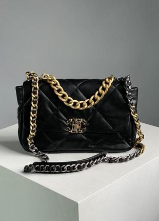 Розкішна чорна брендова сумка в стилі шанель chanel 19 black чорна сумка з бордовою червоною підкладкою всередині бренд