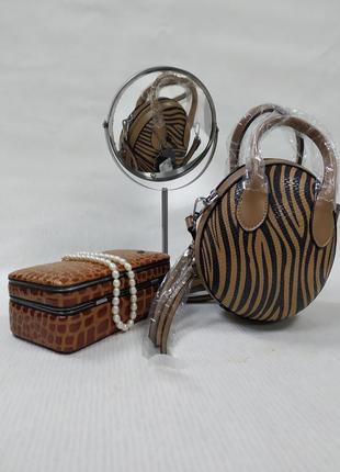 Оригинальная стильная модная сумочка.1 фото
