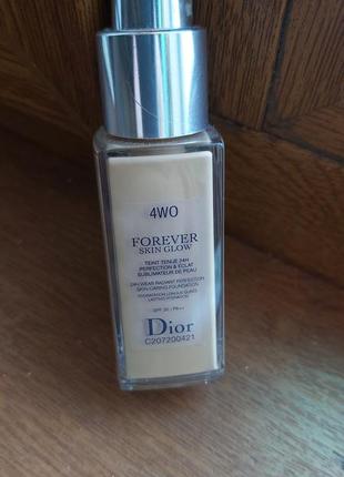 Diorskin  forever glow флюид, тональная основа4wo1 фото