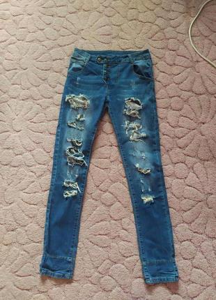 Продам прикольні і модні джинси на дівчину 28 розміру6 фото