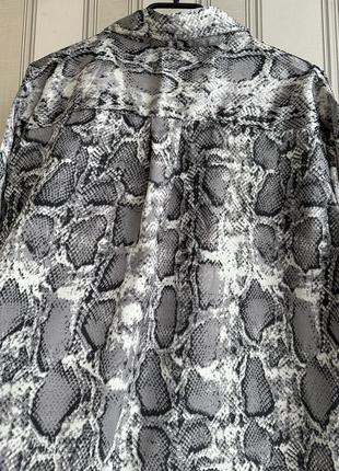 ❤️❤️❤️рубашка, блуза известного бренда в змеиный принт. батал8 фото