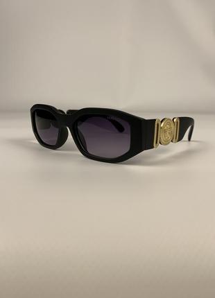 Сонцезахисні окуляри versace