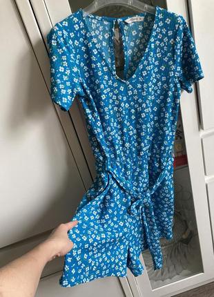 Lc waikikiki xs/s голубой в цветочный принт летний ромпер шортами с поясом