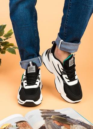 Мужские кроссовки