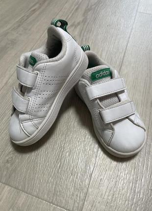 Дитячі кросівки adidas1 фото