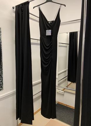 Ідеальна чорна вечірня сукня на тонких бретельках із розрізом missguided6 фото