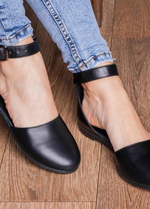Туфлі жіночі fashion berry 90058 лівий 38 розмір, правий 39 см чорний (уцінка)