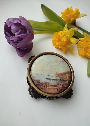 Коллекционый фарфоровый сувенир царских времен фирмы limoges de france.