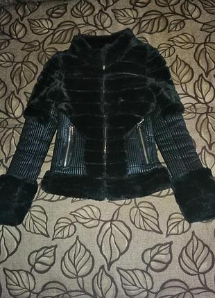 Осінньо-весняна куртка