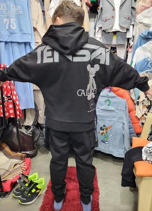 Продам костюм для мальчика