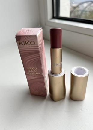 Губна зволожуючи помада kiko mood boost born to shine lip styling