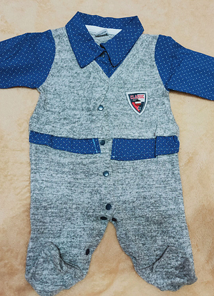 Ошатний чоловічок з сорочкою теплий