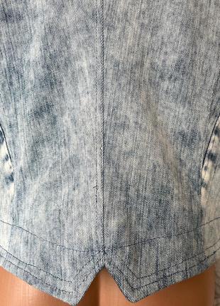 Стильный рваный джинсовый жилет5 фото