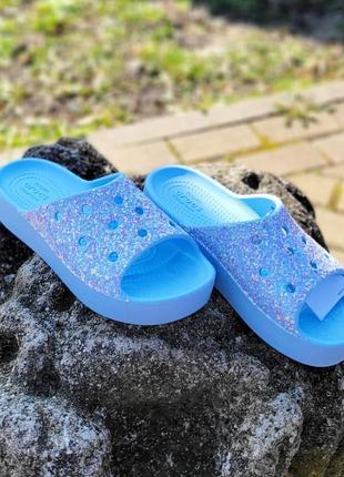 Шльопанці слайди крокси crocs classic platform glitter slide, оригінал1 фото