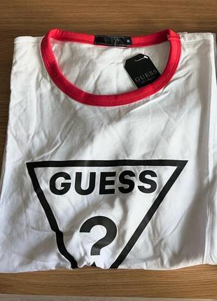 Ефектні футболки guess2 фото