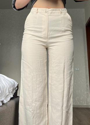 Молочные льняные брюки размера с