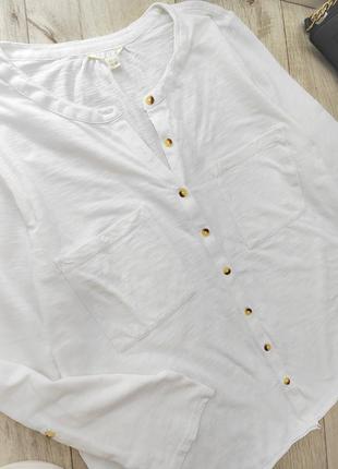 Актуальна бавовняна сорочка з нагрудними кишенями, на ґудзиках white stuff.7 фото