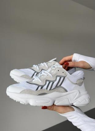Трендовые женские и мужские кроссовки adidas ozweego white beige белые3 фото