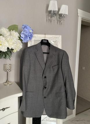 Шикарный пиджак из тонкой шерсти