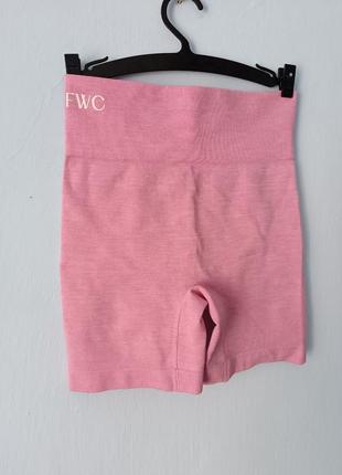 Спортивные шорты рубчик базовая классическая для спорта тренировок розовые